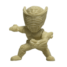 Cargar imagen en el visor de la galería, Kamen Rider Ryuuki - Mini Figure - Cuchiwaii
