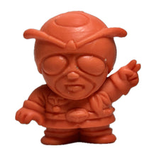 Cargar imagen en el visor de la galería, Kamen Rider Stronger - Denpa Ningen Tackle - Eraser Figure - Keshigomu - Orange ver. - Cuchiwaii
