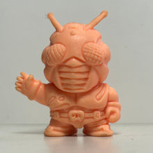Load image into Gallery viewer, Kamen Rider ZX - Eraser Figure - Keshigomu - Cuchiwaii
