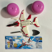Cargar imagen en el visor de la galería, Kawasaki T-4 - Trading Figure - Miniature (105) - Cuchiwaii

