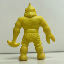 Cargar imagen en el visor de la galería, Kinnikuman - Black Killer - Eraser Mini Figure - Yellow ver. (137) - Cuchiwaii
