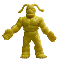 Cargar imagen en el visor de la galería, Kinnikuman - Black Noodles - Eraser Figure - Yellow ver. (215) - Cuchiwaii

