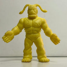 Cargar imagen en el visor de la galería, Kinnikuman - Black Noodles - Eraser Figure - Yellow ver. (215) - Cuchiwaii
