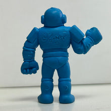 Cargar imagen en el visor de la galería, Kinnikuman - Iron Commando - Eraser Mini Figure - Blue ver. (141) - Cuchiwaii
