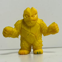 Cargar imagen en el visor de la galería, Kinnikuman - Iwao - Chibi Eraser - Keshi - Yellow - Cuchiwaii
