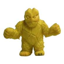 Cargar imagen en el visor de la galería, Kinnikuman - Iwao - Chibi Eraser - Keshi - Yellow - Cuchiwaii

