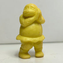 Load image into Gallery viewer, Kinnikuman - Okamarasu - Eraser Mini Figure - Yellow ver. (130) - Cuchiwaii
