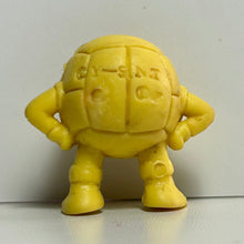 Cargar imagen en el visor de la galería, Kinnikuman - The Ball - Eraser Figure - Keshi - Yellow - Cuchiwaii
