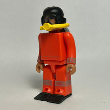 Load image into Gallery viewer, Kubrick Glico Man and Bisco-kun - Diver - Red Wetsuit ver. - Cuchiwaii
