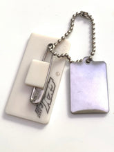 Cargar imagen en el visor de la galería, Kuroko no Basket - Kagami Taiga - Kurobas Name Metal Tag Plate - Cuchiwaii
