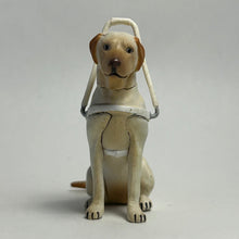 Cargar imagen en el visor de la galería, Labrador Retriever Guide Dog - Trading Figure - Miniature - Secret 2 - Cuchiwaii
