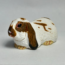 Load image into Gallery viewer, Lop-eared Rabbit - Trading Figure - Miniature - 055 P27-C - Cuchiwaii

