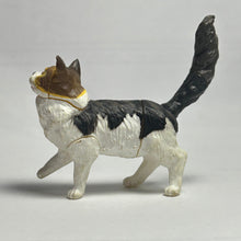 Load image into Gallery viewer, Maine Coon - Trading Figure - Miniature - 003-B - Cuchiwaii
