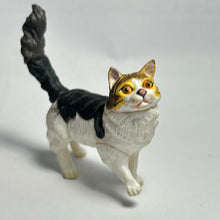 Load image into Gallery viewer, Maine Coon - Trading Figure - Miniature - 003-B - Cuchiwaii
