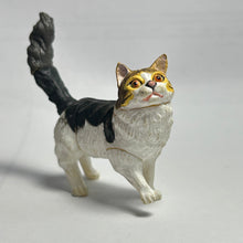 Load image into Gallery viewer, Maine Coon - Trading Figure - Miniature - 003-B - Cuchiwaii
