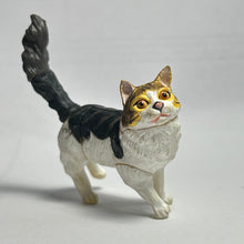 Load image into Gallery viewer, Maine Coon - Trading Figure - Miniature - 003-B - Cuchiwaii
