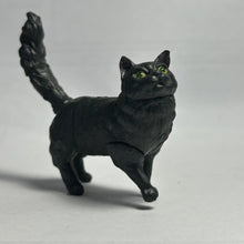 Load image into Gallery viewer, Maine Coon - Trading Figure - Miniature - 003-C - Cuchiwaii
