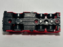 Cargar imagen en el visor de la galería, Maisto Red Fire Truck - Miniature Car - Cuchiwaii
