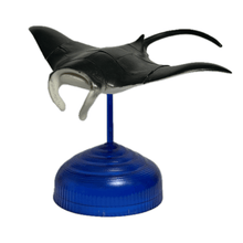 Cargar imagen en el visor de la galería, Manta Ray - Sea Creatures Puzzle Figure - Cuchiwaii
