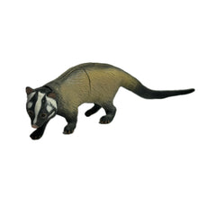 Load image into Gallery viewer, Masked palm civet / Paguma - Trading Figure - Miniature - 139 - Cuchiwaii
