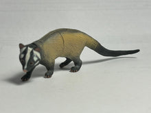 Load image into Gallery viewer, Masked palm civet / Paguma - Trading Figure - Miniature - 139 - Cuchiwaii
