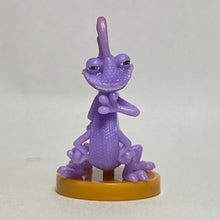 Load image into Gallery viewer, Monsters Inc. - Randall Boggs - Trading Figure - Choco Egg (45) - Cuchiwaii
