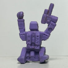 Cargar imagen en el visor de la galería, MSG Gundam - "Guntank" - Eraser Figure - Keshi - Cuchiwaii
