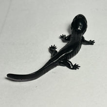 Load image into Gallery viewer, Odaigahara salamander - Trading Figure - Miniature (103) - Cuchiwaii
