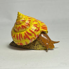 Load image into Gallery viewer, Okinaebisu-gai sea snail - Trading Figure - Miniature - 166 - Cuchiwaii

