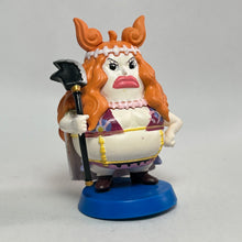 Load image into Gallery viewer, One Piece - Boa Marigold - Trading Figure - Cuchiwaii
