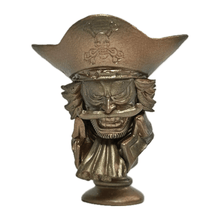 Load image into Gallery viewer, One Piece - Gol D. Roger - Desktop Figure - Cuchiwaii
