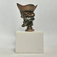 Load image into Gallery viewer, One Piece - Gol D. Roger - Desktop Figure - Cuchiwaii
