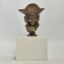 Load image into Gallery viewer, One Piece - Gol D. Roger - Desktop Figure - Cuchiwaii
