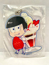 Load image into Gallery viewer, Osomatsu - san x Animate Cafe - Matsuno Todomatsu - Trading Acrylic Keychain 3rd Edition - Sweets ver. - Cuchiwaii
