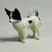 Load image into Gallery viewer, Papillon dog - Trading Figure - Miniature - 80 P37B - Cuchiwaii
