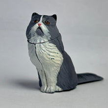 Load image into Gallery viewer, Persian cat - Trading Figure - Miniature - 046 P23C - Cuchiwaii
