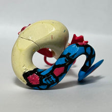 Load image into Gallery viewer, Pokémon AG - Milotic - Trading Figure - Monster Collection - Cuchiwaii
