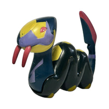 Cargar imagen en el visor de la galería, Pokémon AG - Seviper - Trading Figure - Cuchiwaii
