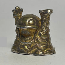 Cargar imagen en el visor de la galería, Pokémon - Betbeter / Grimer - Metal Figure - Gold ver. - Cuchiwaii
