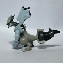 Cargar imagen en el visor de la galería, Pokémon - Black Kyurem - Figure Keychain - Cuchiwaii
