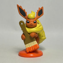 Cargar imagen en el visor de la galería, Pokémon - Booster / Flareon - Trading Figure - Cuchiwaii
