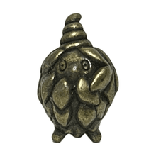 Cargar imagen en el visor de la galería, Pokémon - Burmy - Metal Figure - Copper ver. - Cuchiwaii
