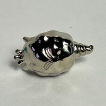 Cargar imagen en el visor de la galería, Pokémon - Burmy - Metal Figure - Silver, Trash Cloak ver. - Cuchiwaii
