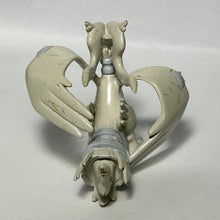 Cargar imagen en el visor de la galería, Pokémon BW - Reshiram - Trading Figure - Monster Collection - Cuchiwaii
