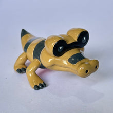 Load image into Gallery viewer, Pokémon BW - Sandile - Trading Figure - Monster Collection - Cuchiwaii
