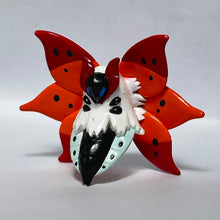 Load image into Gallery viewer, Pokémon BW - Volcarona - Trading Figure - Monster Collection - Cuchiwaii
