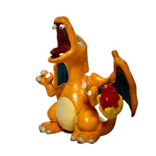 Cargar imagen en el visor de la galería, Pokémon - Charizard - Trading Figure - MC - Cuchiwaii
