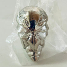 Cargar imagen en el visor de la galería, Pokémon - Cocoon / Kakuna - Metal Figure - Silver ver. - Cuchiwaii
