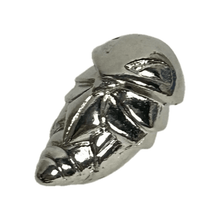 Cargar imagen en el visor de la galería, Pokémon - Cocoon / Kakuna - Metal Figure - Silver ver. - Cuchiwaii
