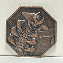 Cargar imagen en el visor de la galería, Pokémon - Giratina - Metal Medal - Copper ver. - Cuchiwaii

